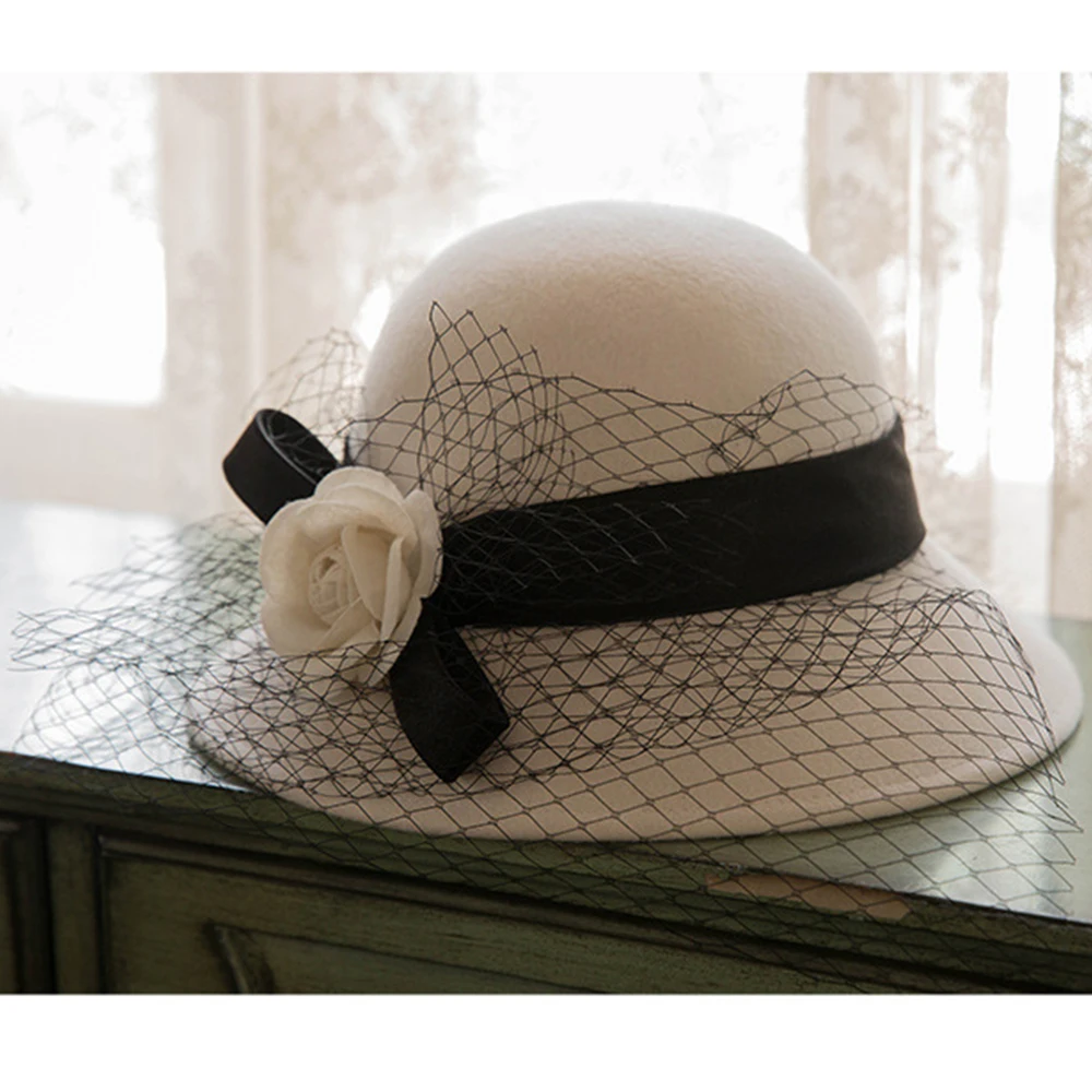 bang Evacuation Postcard FS Flori Albe Dom Pălărie Cu Voaluri Lână Simțit Pălării Capace de Pălării  Pentru Femei Banchet de Nuntă Biserică Pălării Doamna Derby Cloche Capac ~  Îmbrăcăminte accesorii - Infocurs.ro
