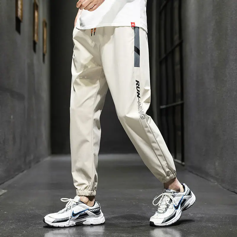 2021 Primăvara Vara Barbati Casual de Moda coreeană Subțire Scule Stil Mare Libertate Uscare Rapidă Pantaloni ~ Îmbrăcăminte pentru bărbați - Infocurs.ro